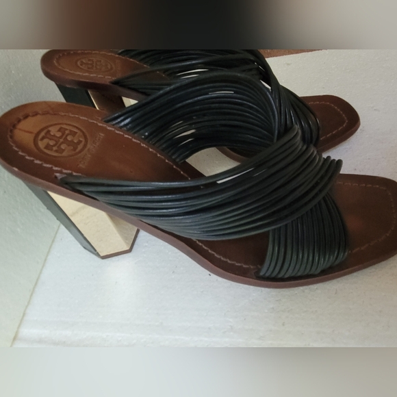 Tory Burch Trendy Heeled Shoes with Elegant Straps Size 9M - Picture 3 of 9